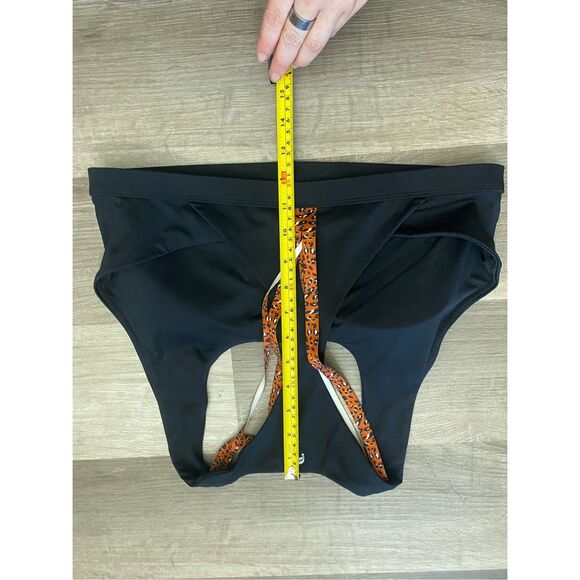 Fabletics | Black w/ Leo Straps Kessler Sports Bra | Large, MSRP $60 - Picture 4 of 8